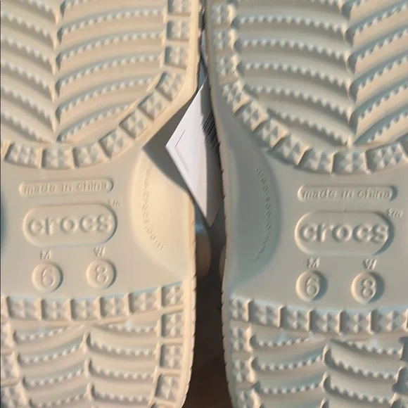 CROCS Cream Classic Crocskin clog 8 - Picture 3 of 4